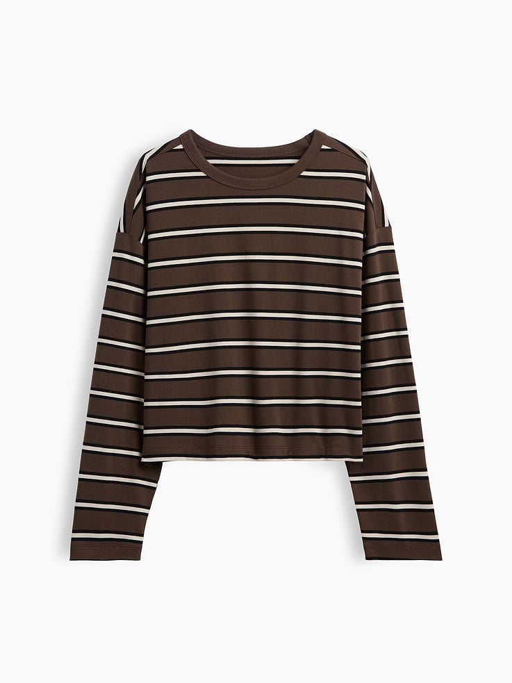 Image number 4 showing, Knit Oversized Crop T-Shirt