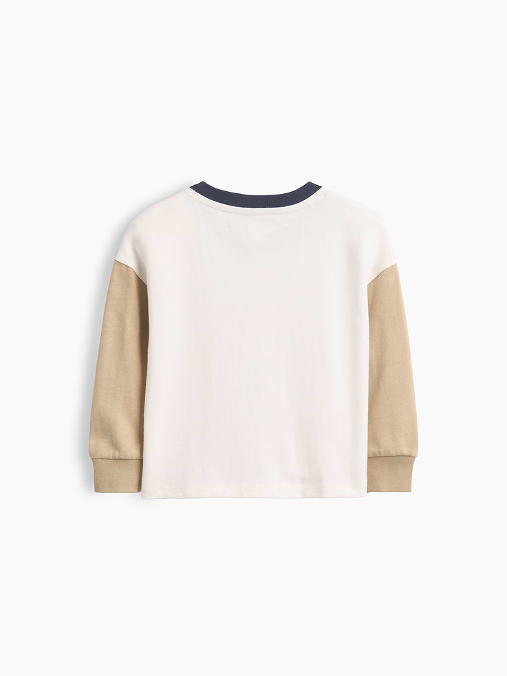 L'image numéro 2 présente T-shirt henley pour Bébé et Tout-petit
