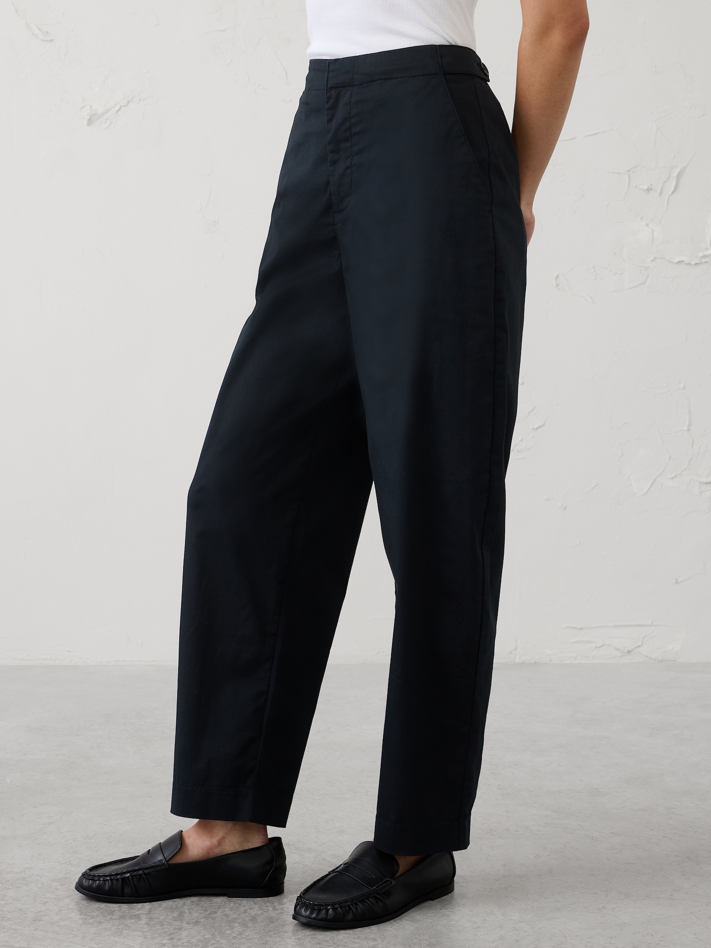 Image number 3 showing, Barrel-Leg High-Rise Twill Pleated Utility Pant