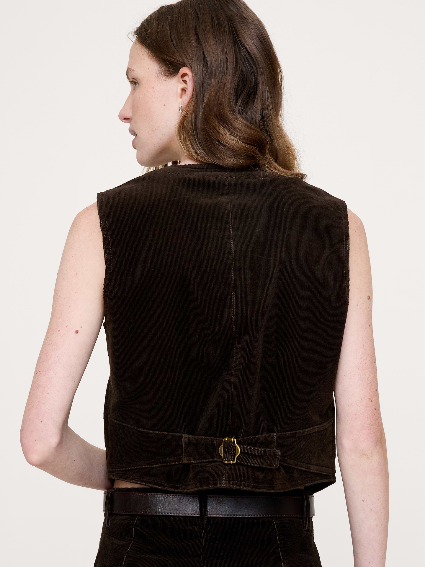 L'image numéro 4 présente Gilet à poche en velours côtelé
