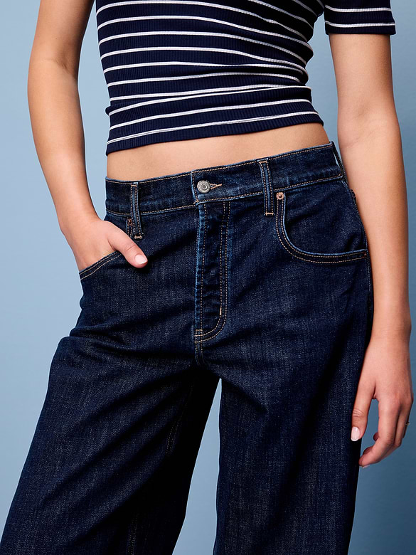 Mid-Rise Slouchy Wide-Leg Jeans