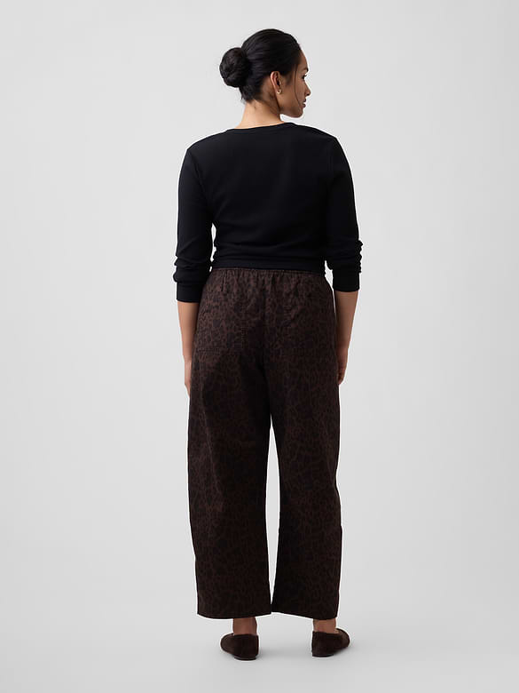 Mid Rise Easy Barrel Khakis