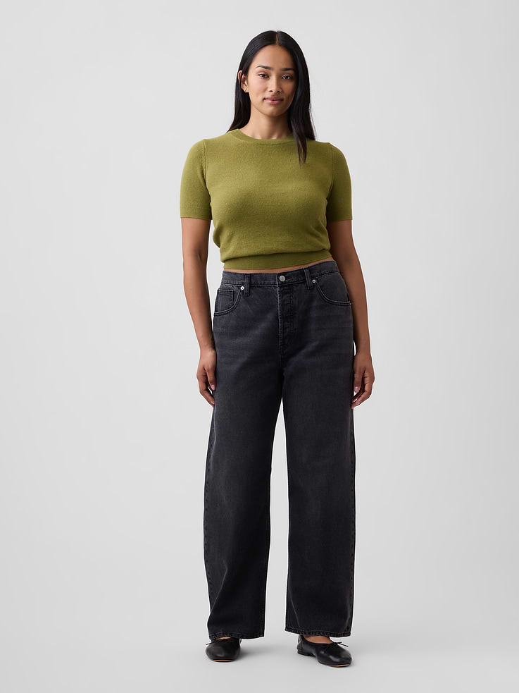 Image number 5 showing, Low Slung Relaxed Straight Jeans