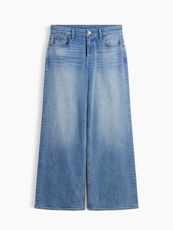 Curvy Mid Rise Wide-Leg Jeans