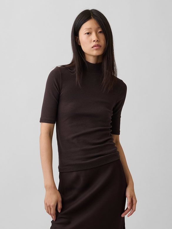Modern Mockneck T-Shirt