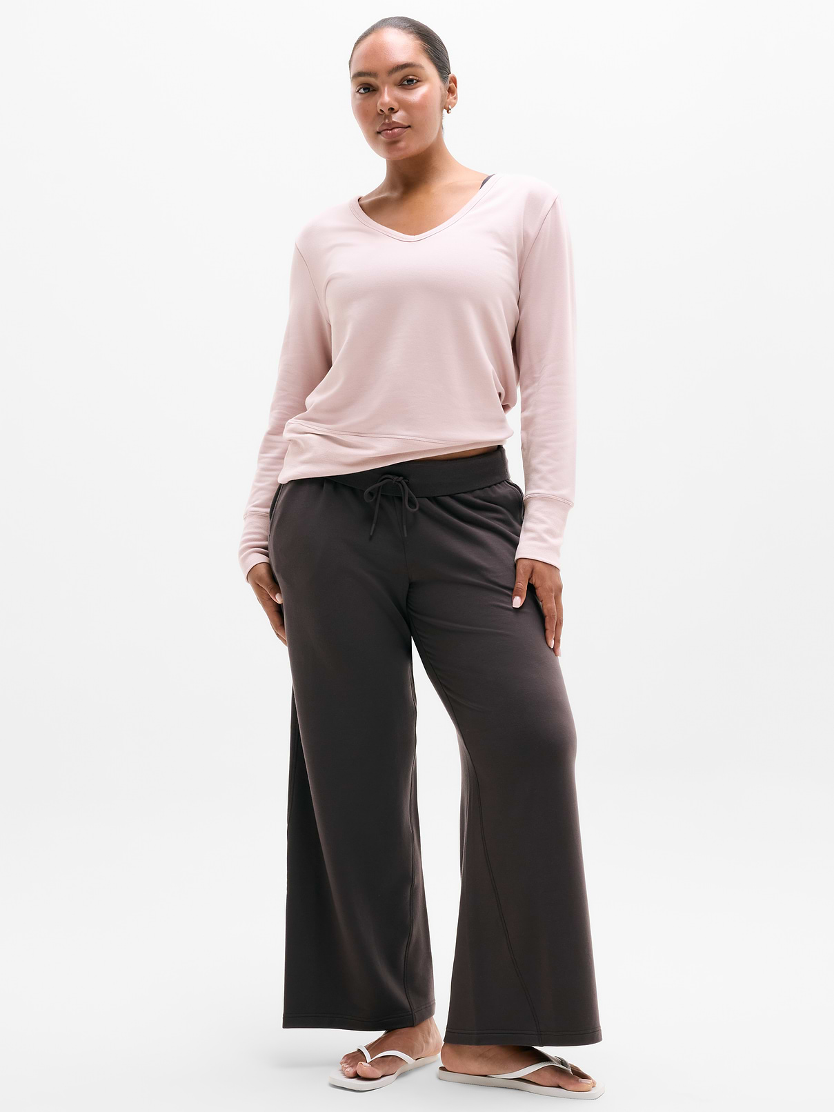 Image number 2 showing, Coaster Luxe V-Neck Sweatshirt