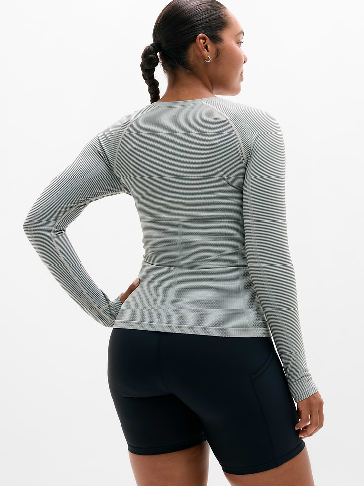 Image 7 of 8, Momentum Flex Top