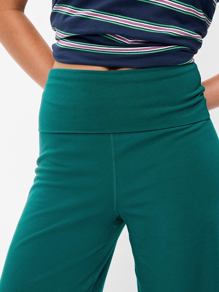 L'image numéro 4 présente Pantalon PowerChill jambe large à taille haute et rabattable