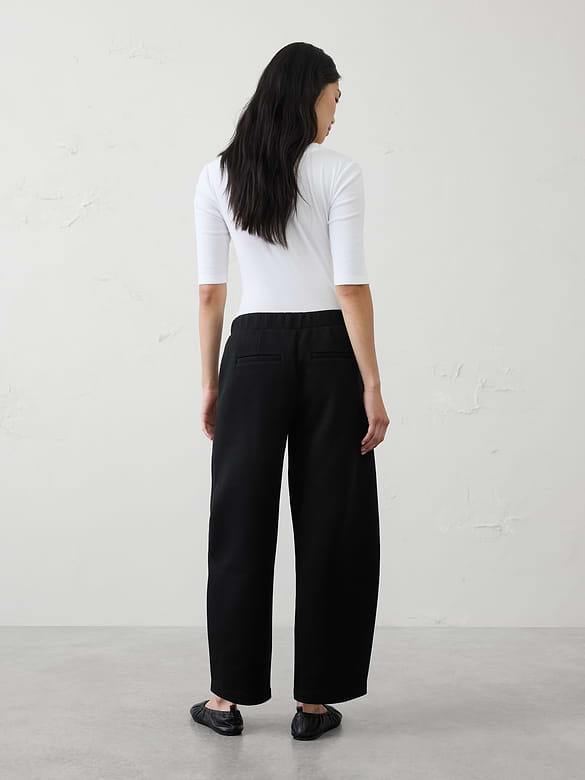 Weekender Barrel-Leg Mid-Rise Pant