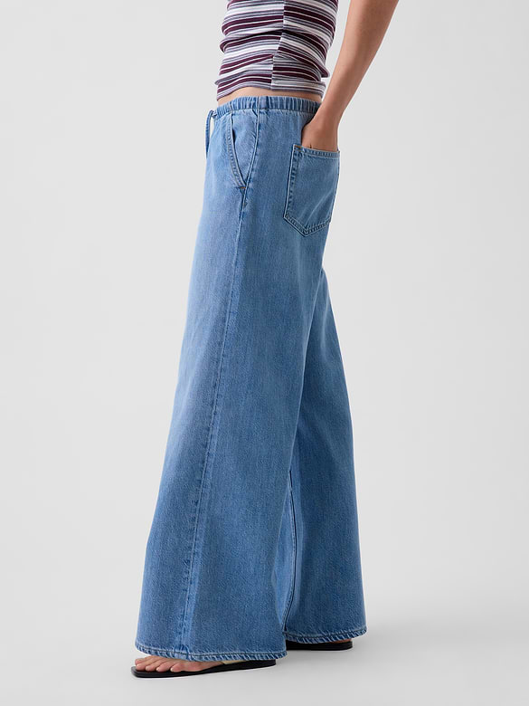 Low Rise UltraSoft Stride Easy Wide-Leg Jeans