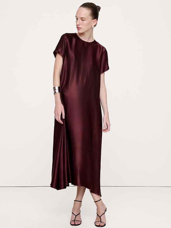 Robe trapèze en satin italien