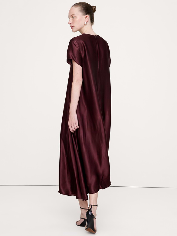 Robe trapèze en satin italien