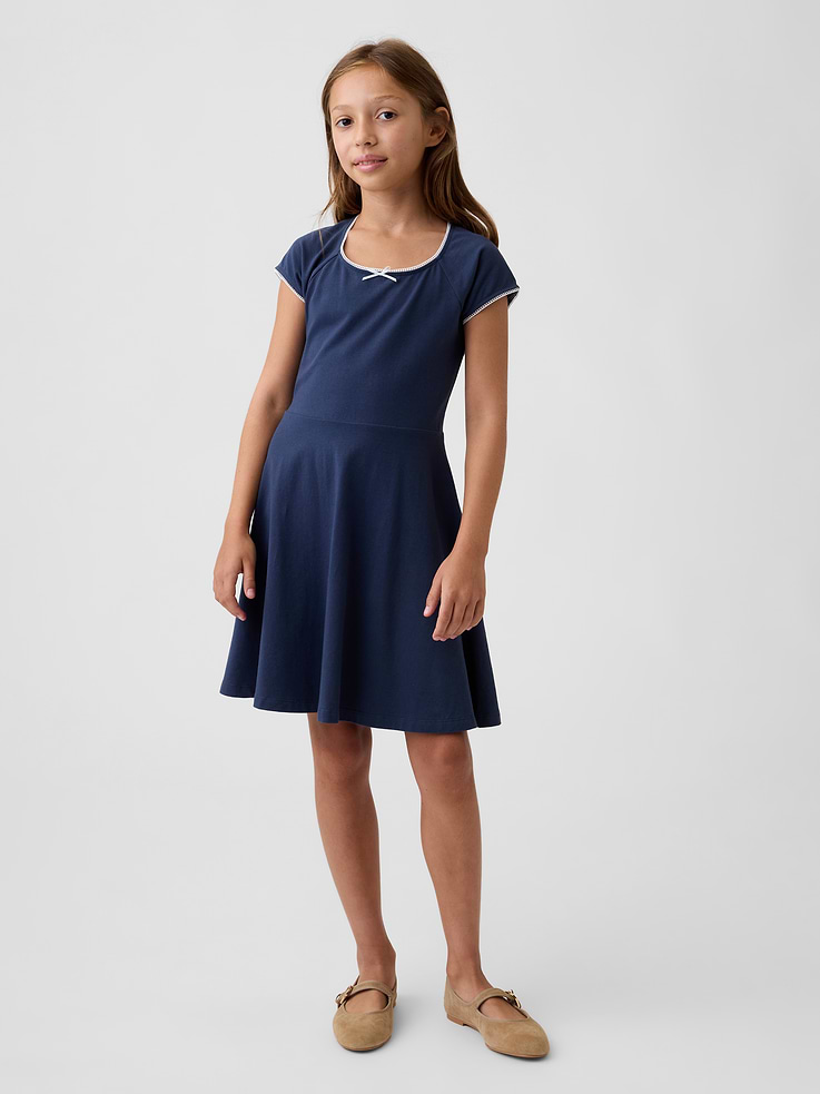 L'image numéro 1 présente Robe en jersey pour Enfant