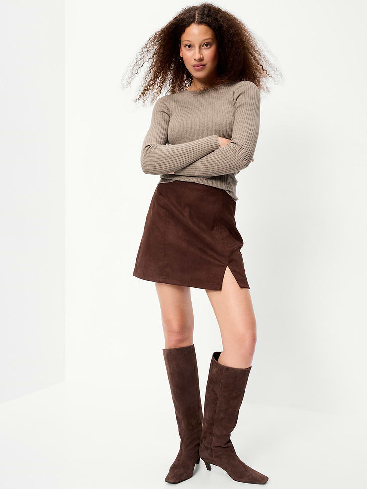 Image number 3 showing, Crew-Neck Long-Sleeve Ribbed Top
