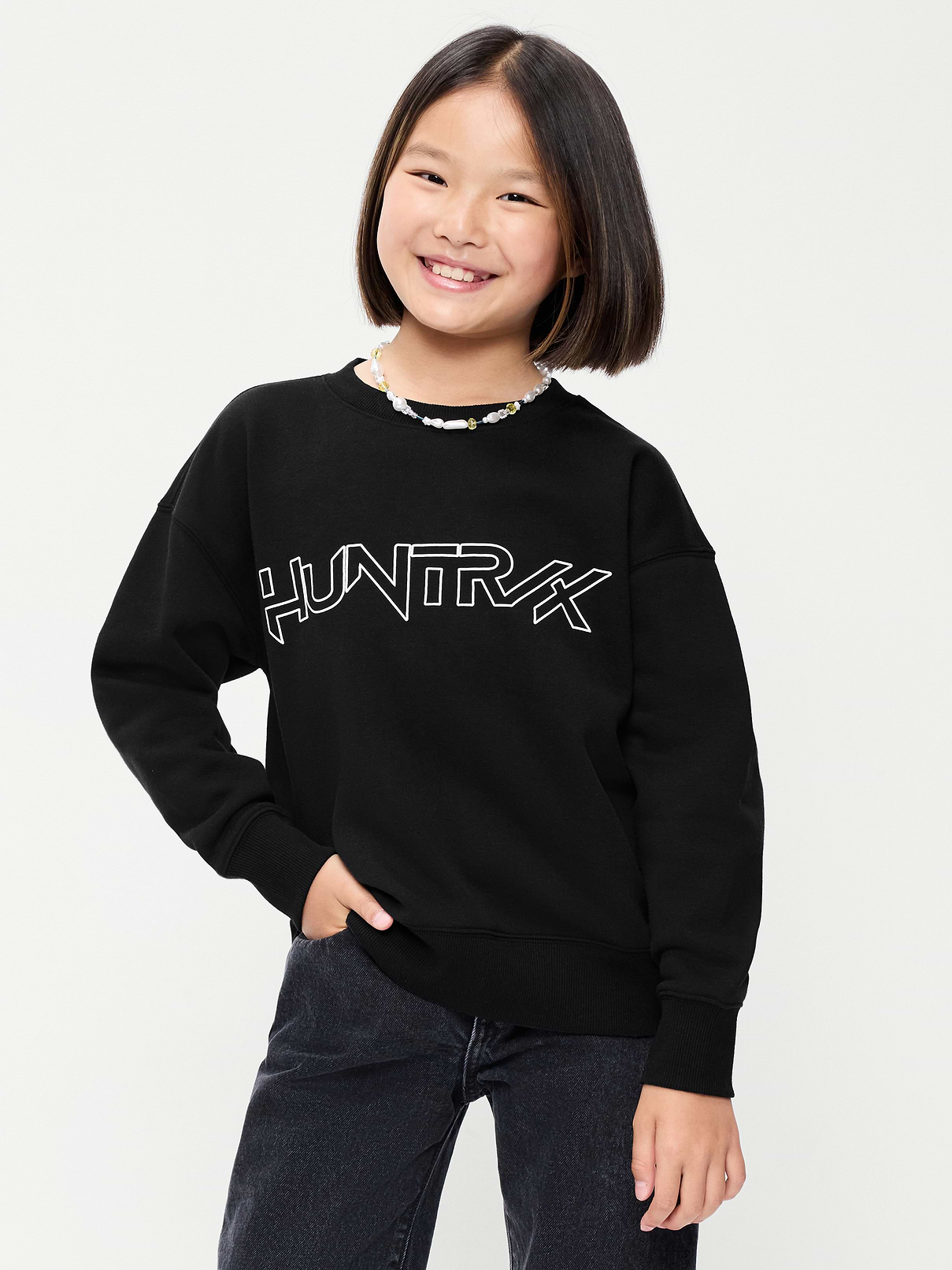 L'image numéro 1 présente Chandail long surdimensionné en coton ouaté à imprimé KPop Demon Hunters™ pour fille