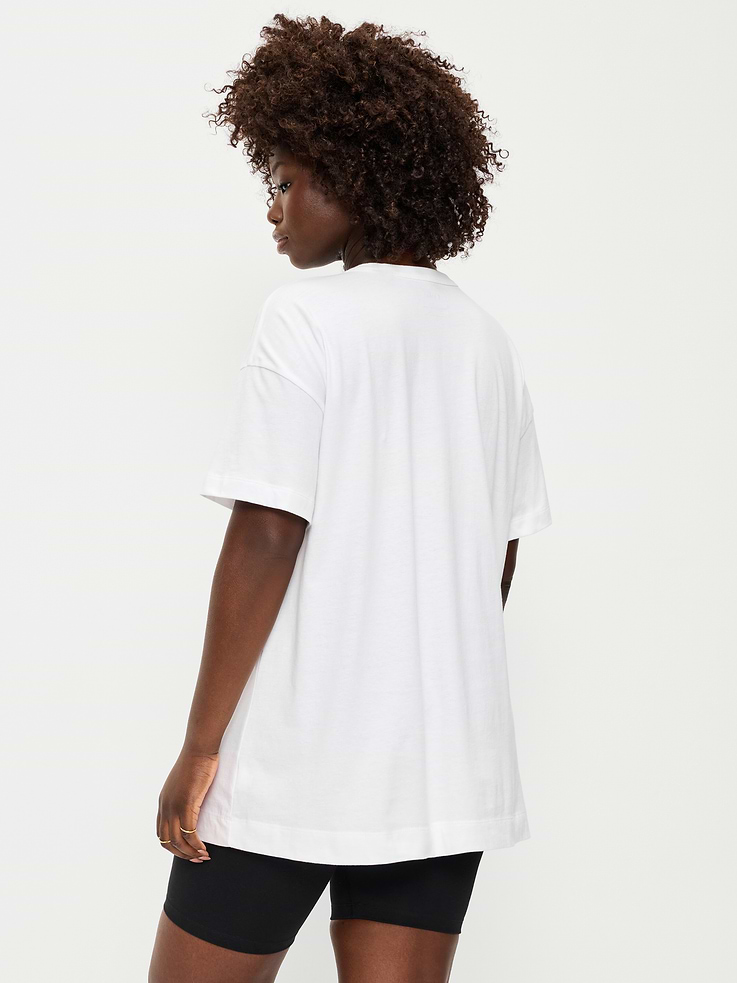 L'image numéro 7 présente T-shirt long surdimensionné Coca Cola®