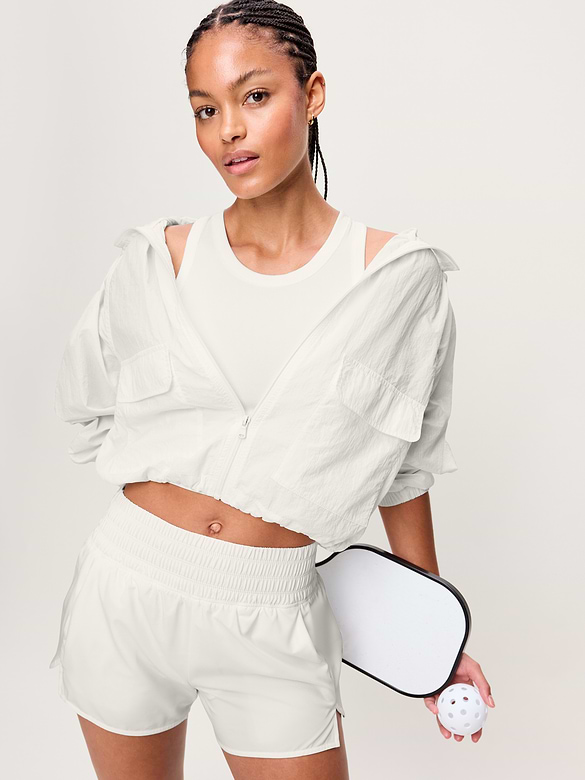 Seamless Fitted High-Neck Crop Top