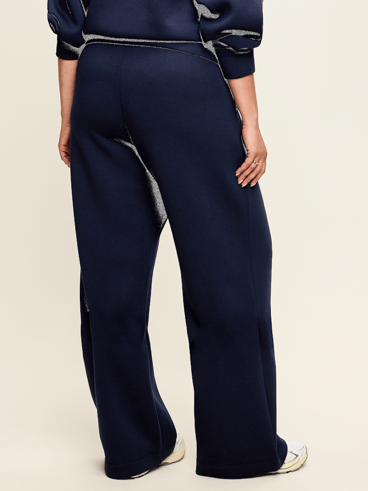 Image number 8 showing, High-Waisted Bounce Fleece Wide-Leg Sweatpants