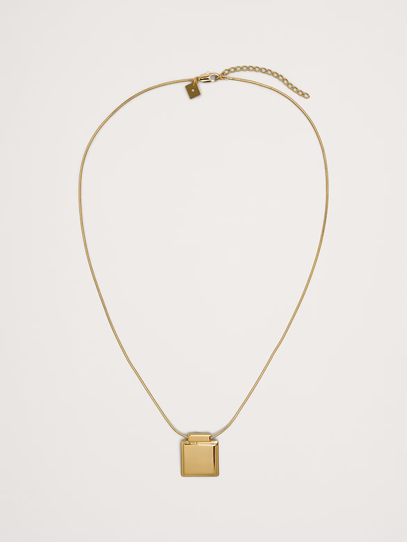 Collier à pendentif carré