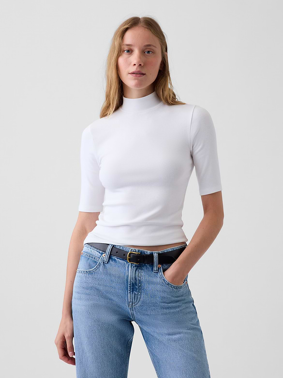 Modern Mockneck T-Shirt
