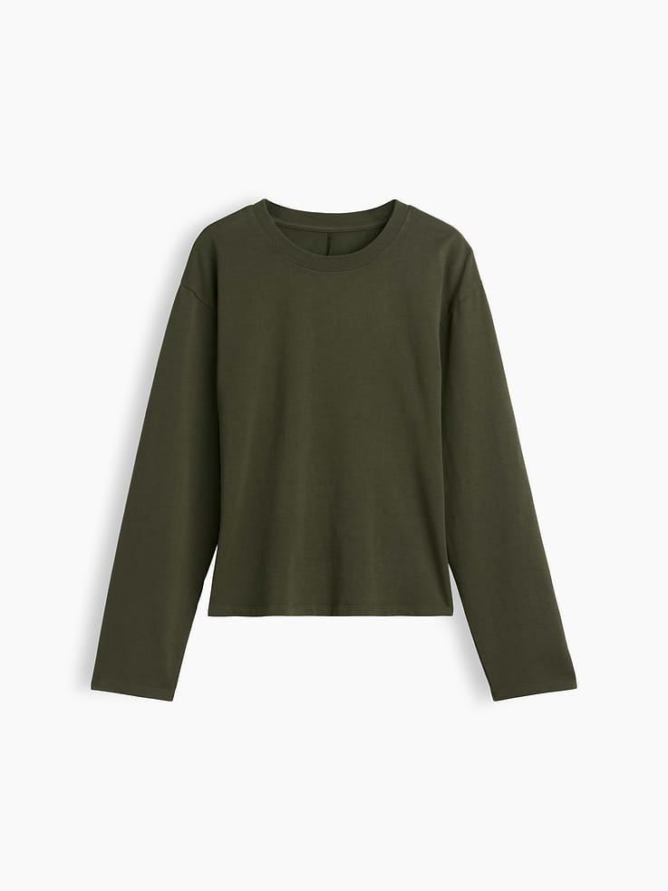 L'image numéro 5 présente T-shirt en tricot à taille ajustée
