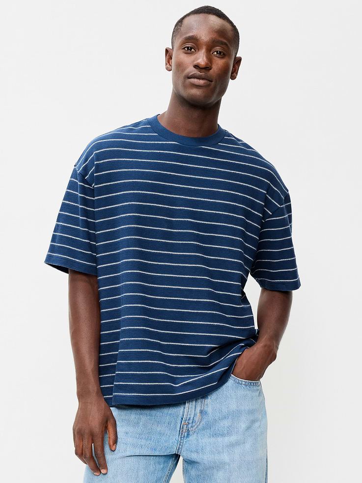 Image number 1 showing, Oversized Heavyweight Garment-Washed T-Shirt
