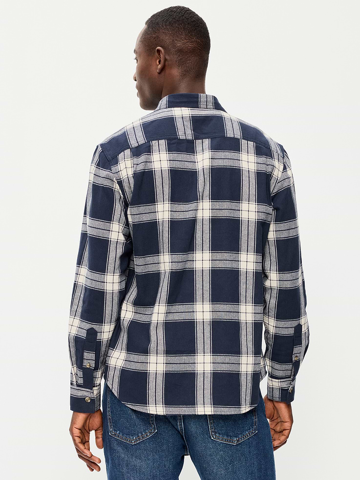 Image number 2 showing, Relaxed Long-Sleeve Flannel Pocket Shirt