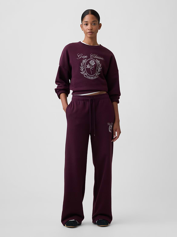 Relaxed Gap Graphic Straight-Leg Sweatpants