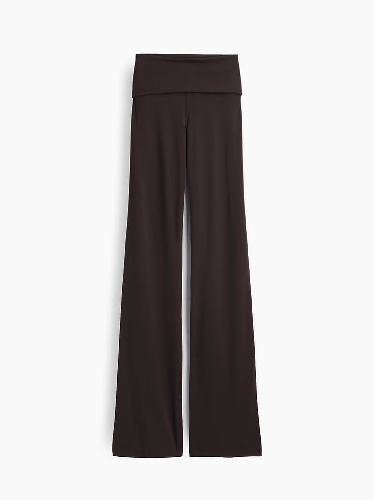 Image number 5 showing, GapFit Recycled Sky High Studio Flare Leggings