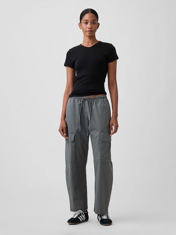 Modern Ribbed High-Neck T-Shirt