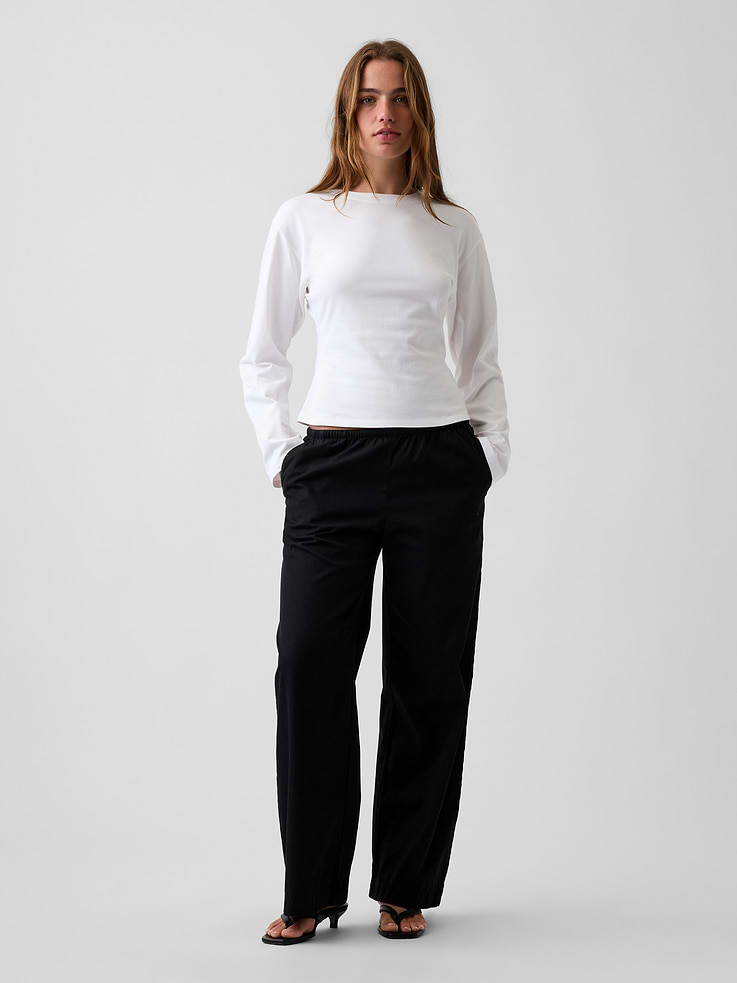 L'image numéro 2 présente T-shirt en tricot à taille ajustée