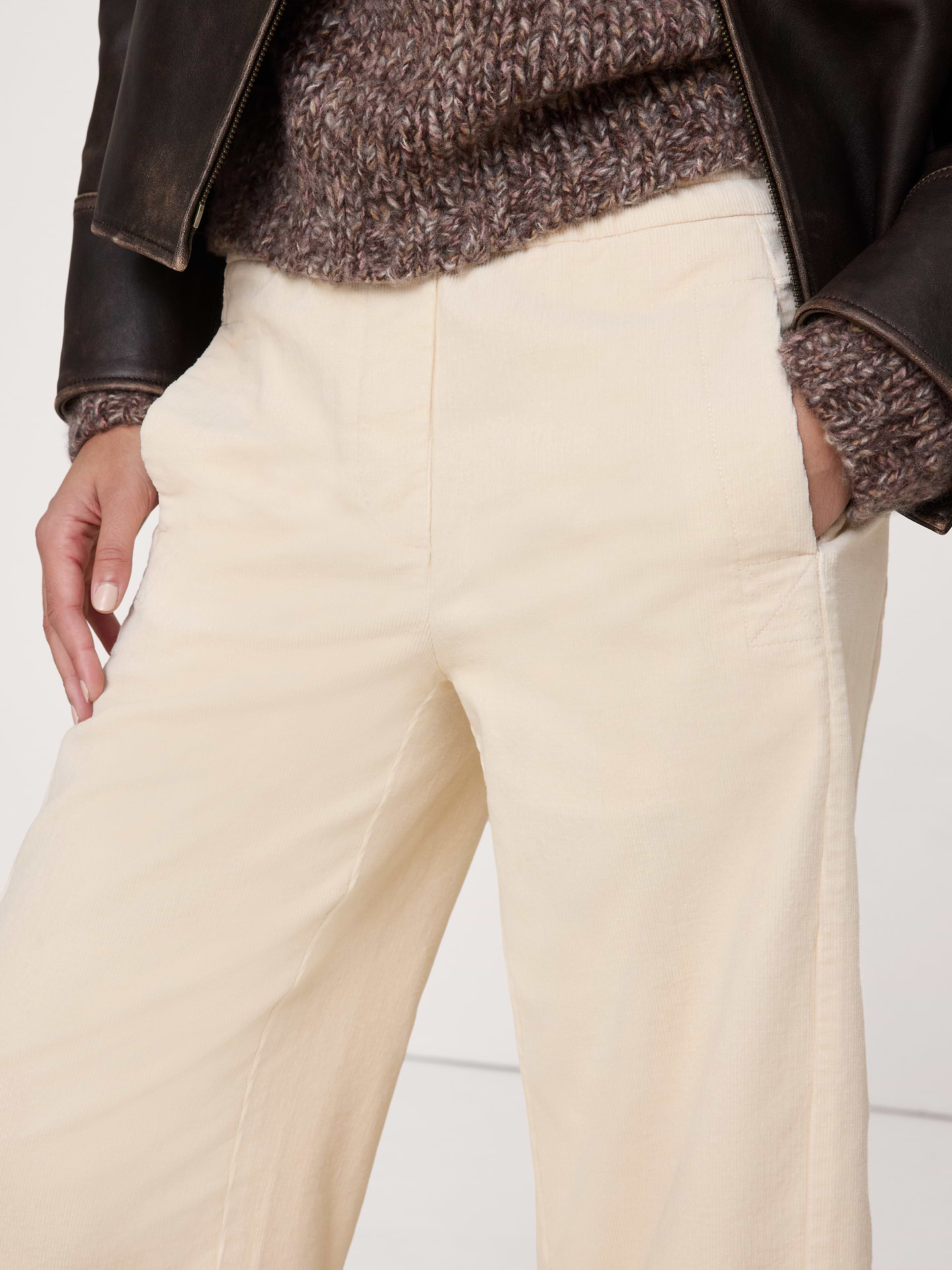 L'image numéro 8 présente Pantalon de peintre décontracté à taille mi-basse extensible