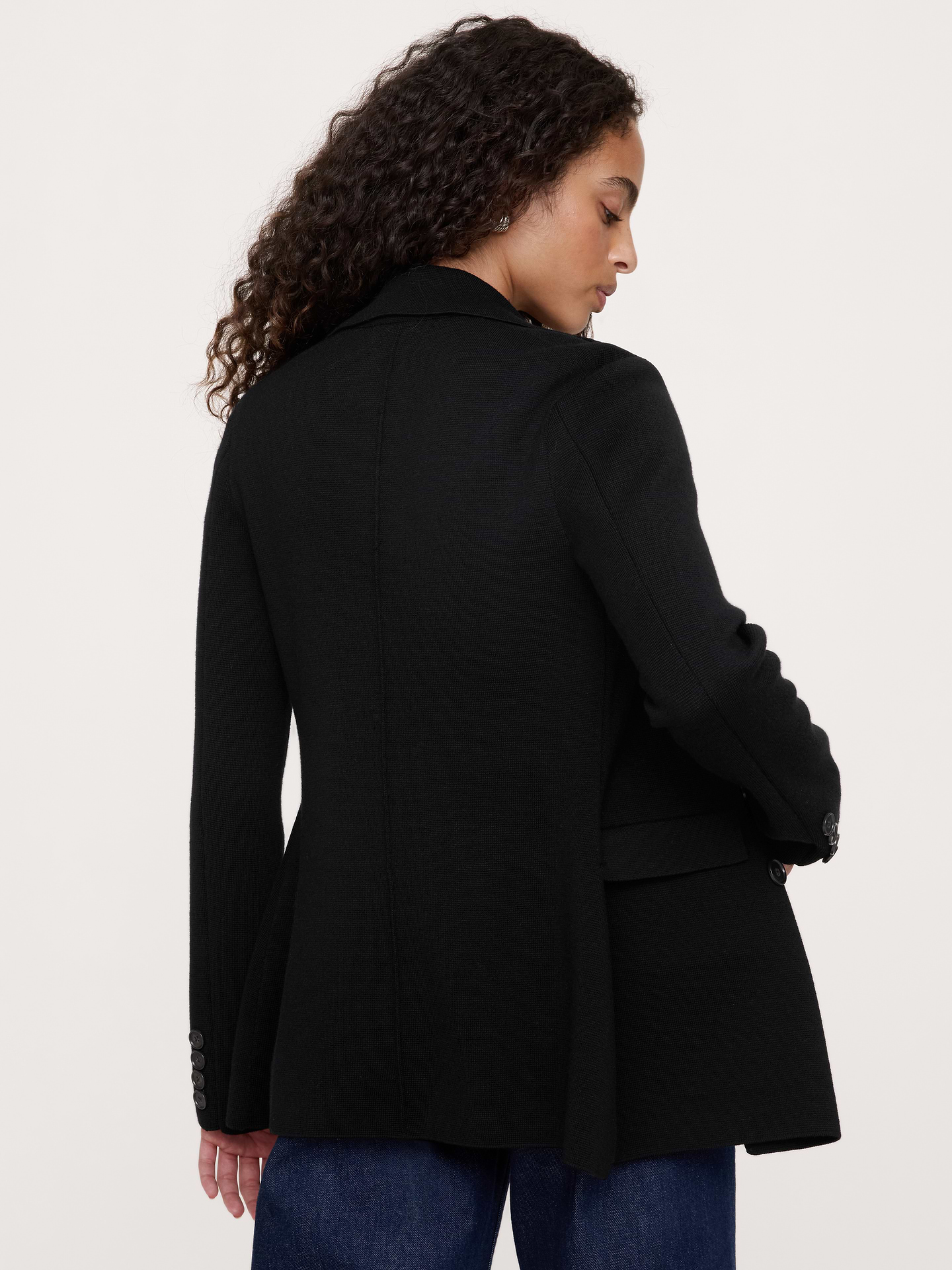 L'image numéro 3 présente Blazer en tricot de laine mérinos