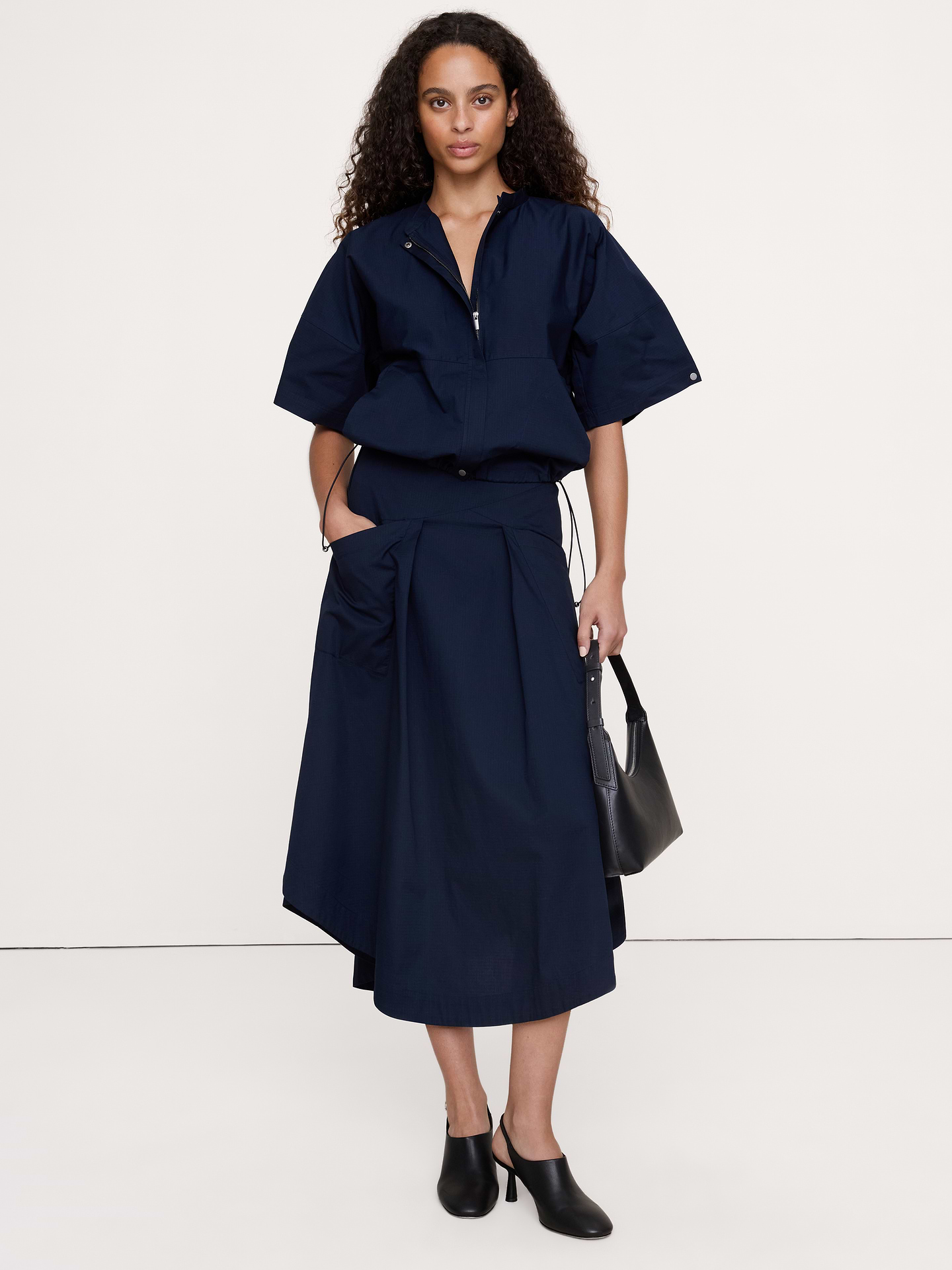 L'image numéro 1 présente Jupe mi-longue en coton extensible à taille basse