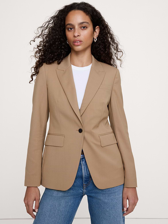 Slim Italian Lightweight Wool Blazer