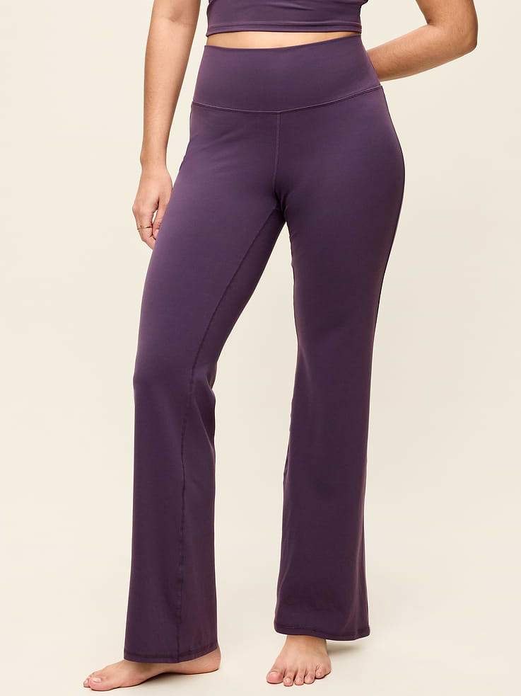 Image number 6 showing, High-Waisted StudioSmooth Flare Leggings