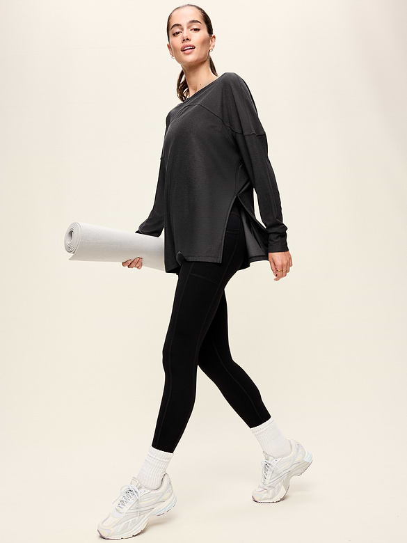 CloudMotion Long-Sleeve Tunic