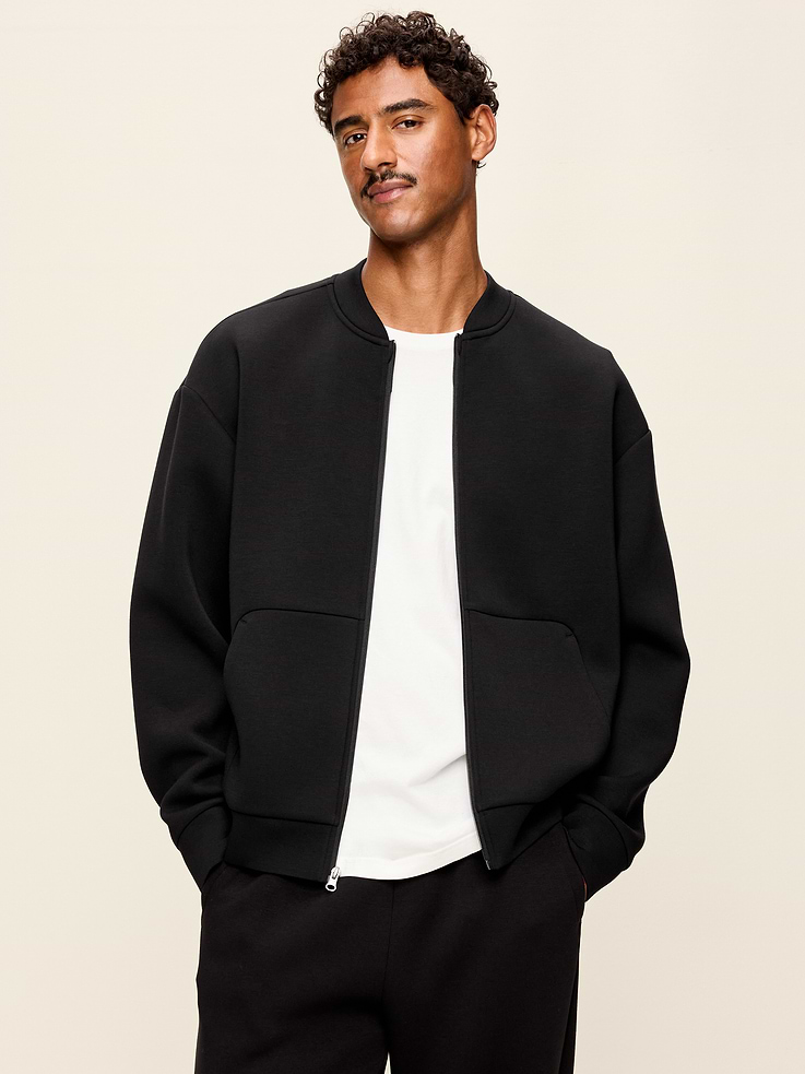 L'image numéro 1 présente Blouson d’aviateur surdimensionné en molleton raffiné
