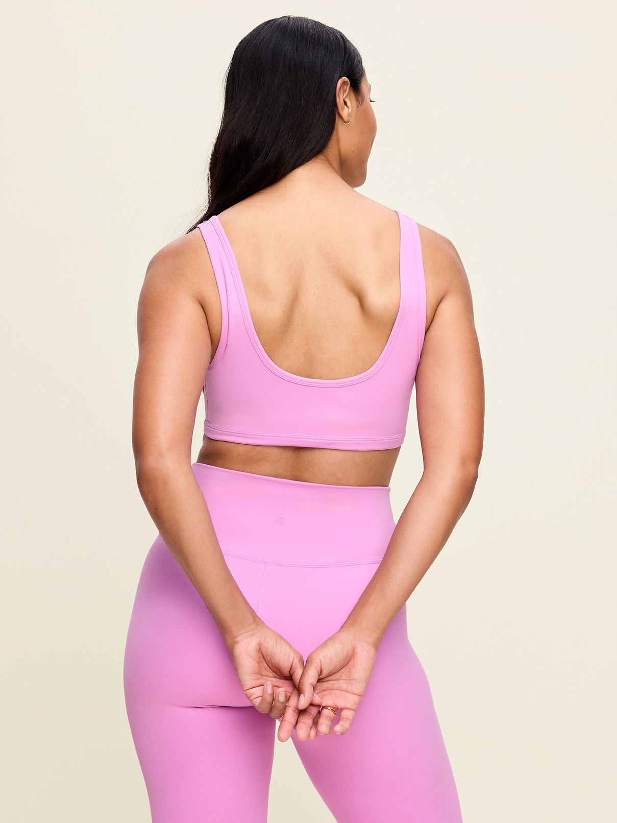 L'image numéro 2 présente Soutien-gorge à maintien léger StudioSmooth d’allaitement et de maternité