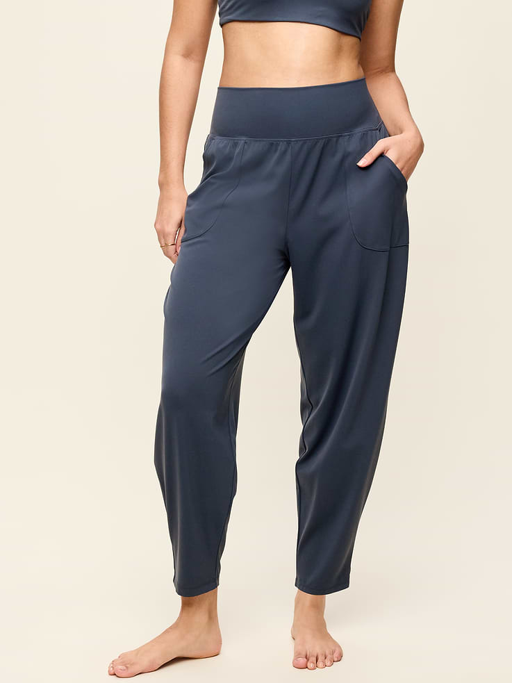 Image number 8 showing, High-Waisted StudioSmooth Jogger
