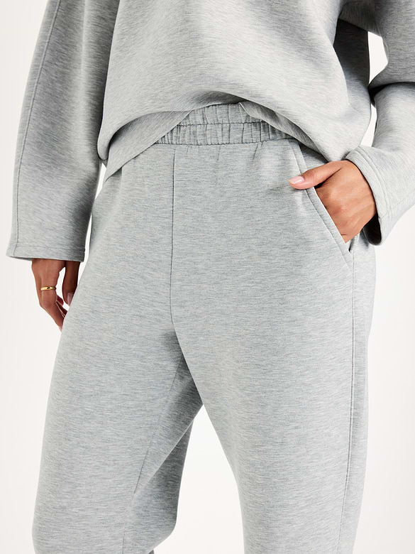 High-Waisted Bounce Fleece Jogger Sweatpants