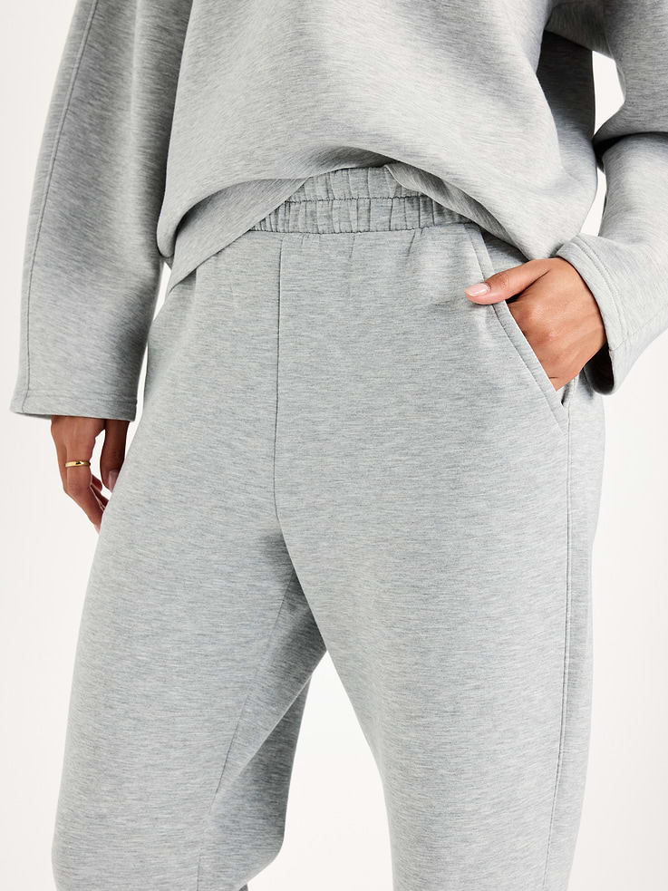 Image number 5 showing, High-Waisted Bounce Fleece Jogger Sweatpants