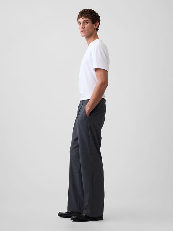 Relaxed Pleated Trousers