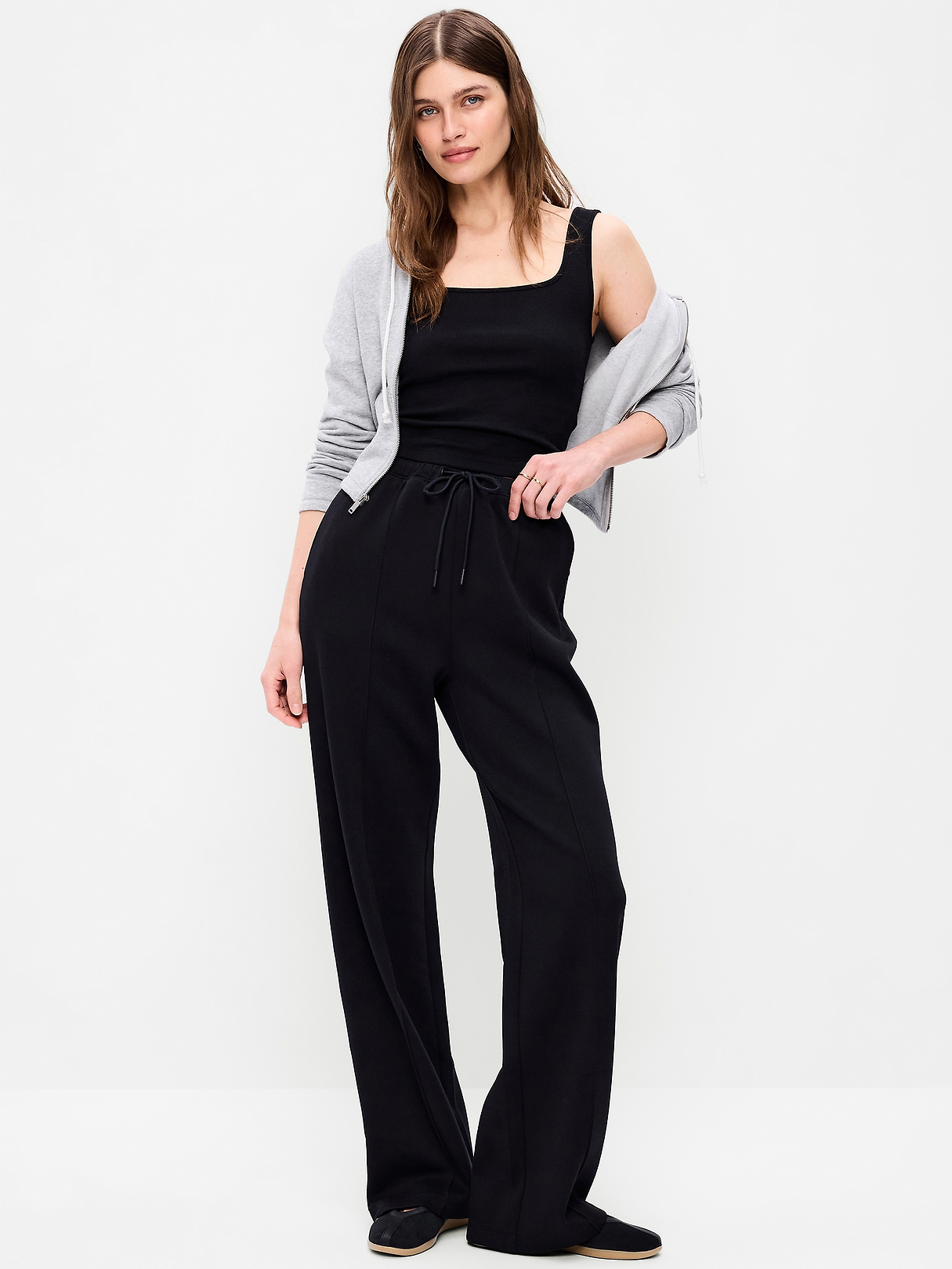 Mid-Rise Dynamic Fleece Textured Wide-Leg Sweatpants | Old Navy