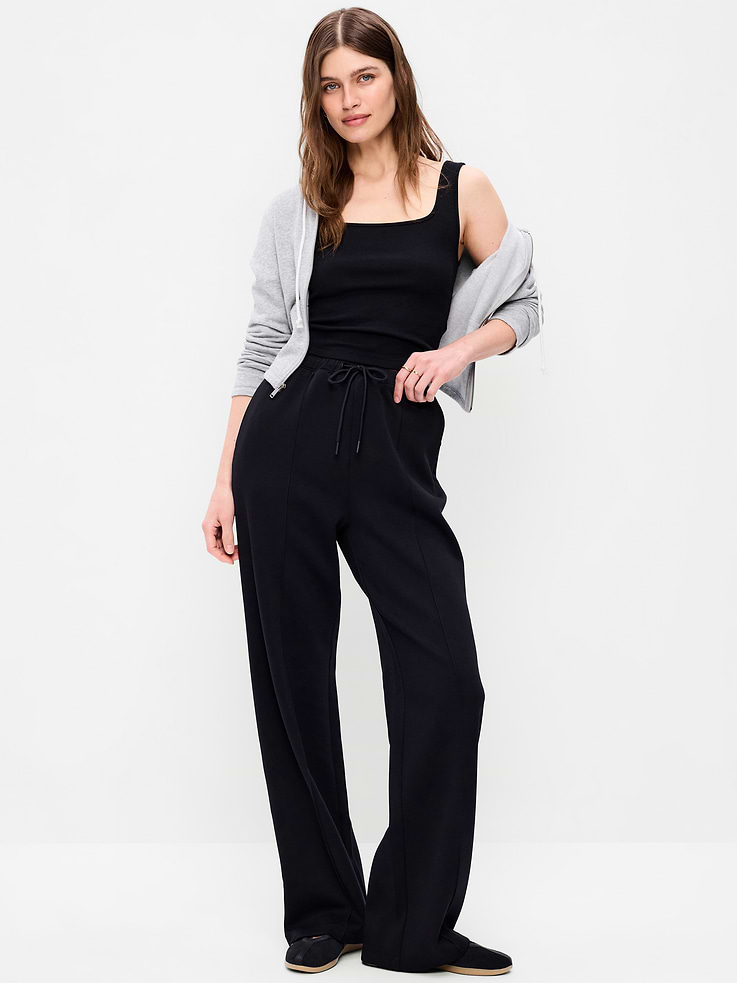 L'image numéro 1 présente Pantalon cargo à taille mi-basse et jambe large en Molleton dynamique texturé
