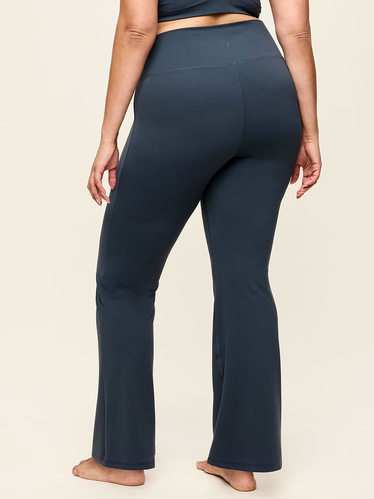 Image number 7 showing, High-Waisted StudioSmooth Flare Leggings