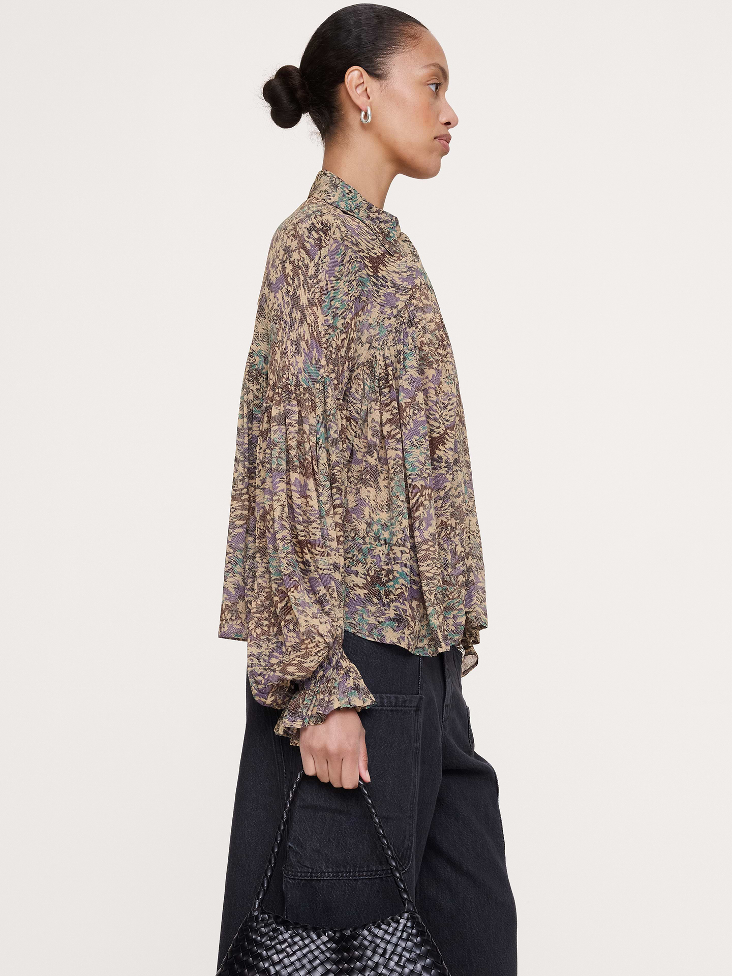 Image number 3 showing, Viscose Balloon-Sleeve Blouse