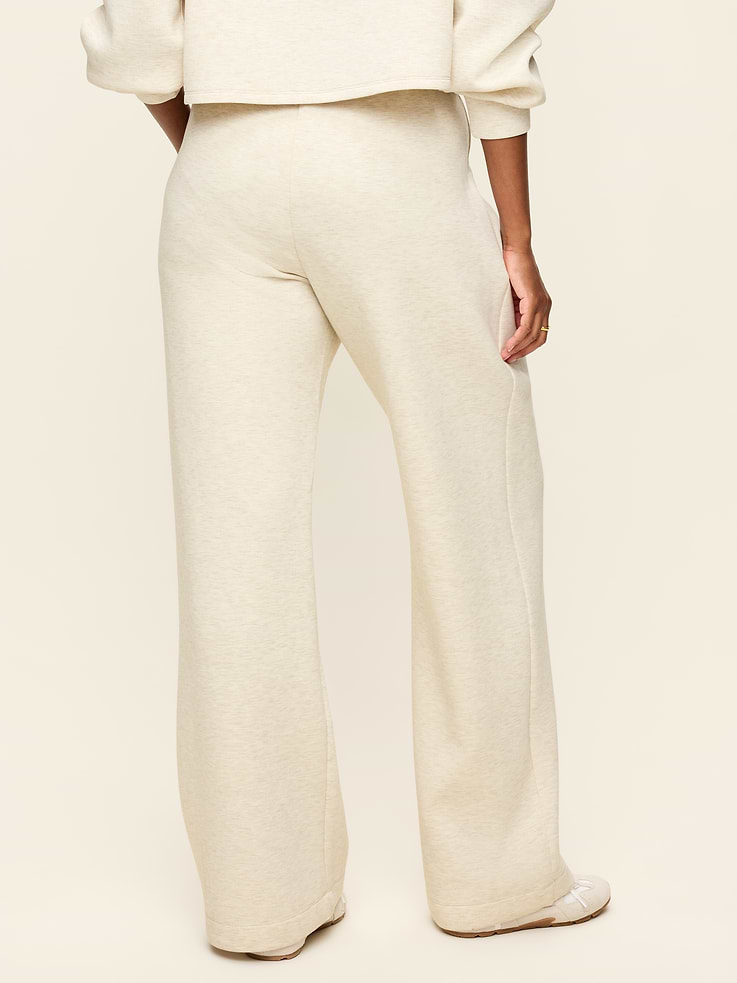 Image number 8 showing, High-Waisted Bounce Fleece Wide-Leg Sweatpants