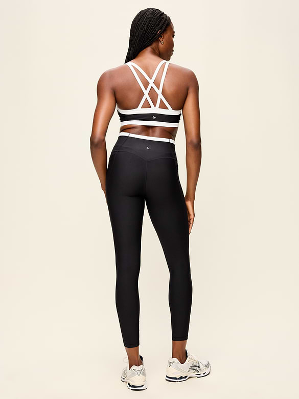 Extra-High Waisted PowerSoft Boundless 7/8 Pocket Leggings – No Front Seam