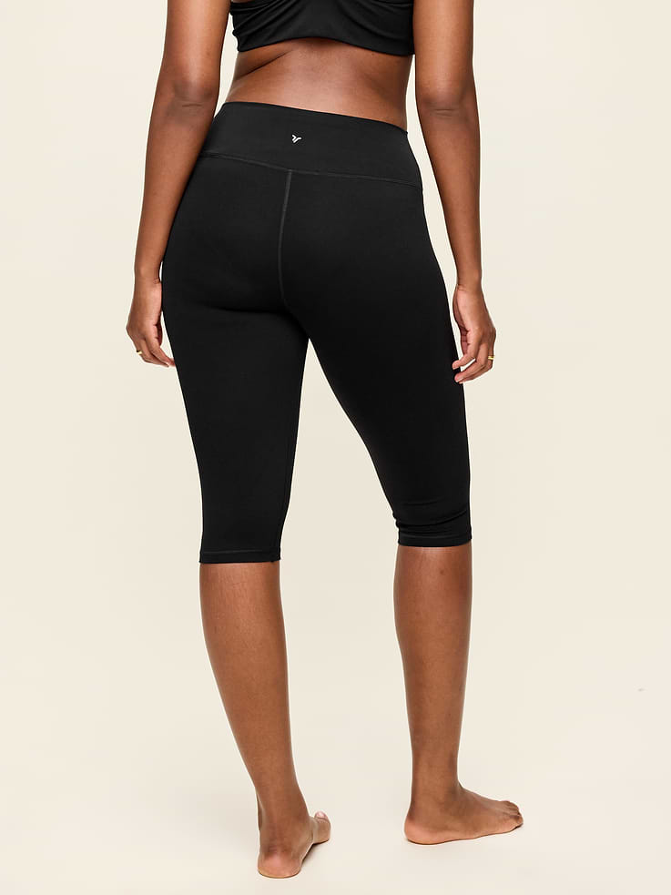 Image number 7 showing, High-Waisted StudioSmooth Pedal Pusher Leggings